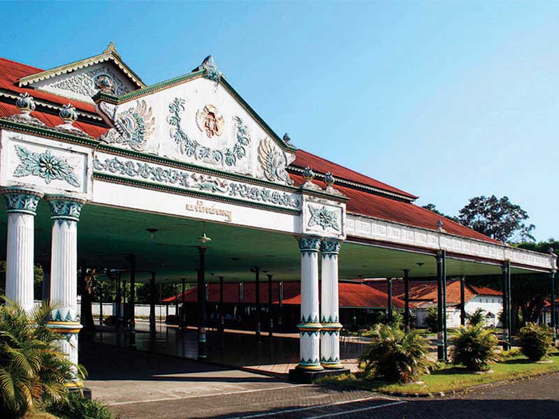 The best attraction Hotel in Jogja, Keraton Yogjakarta (The Royal Palace)